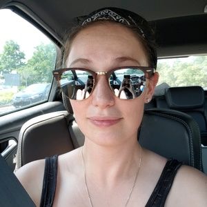 Meet your Posher, Katerina